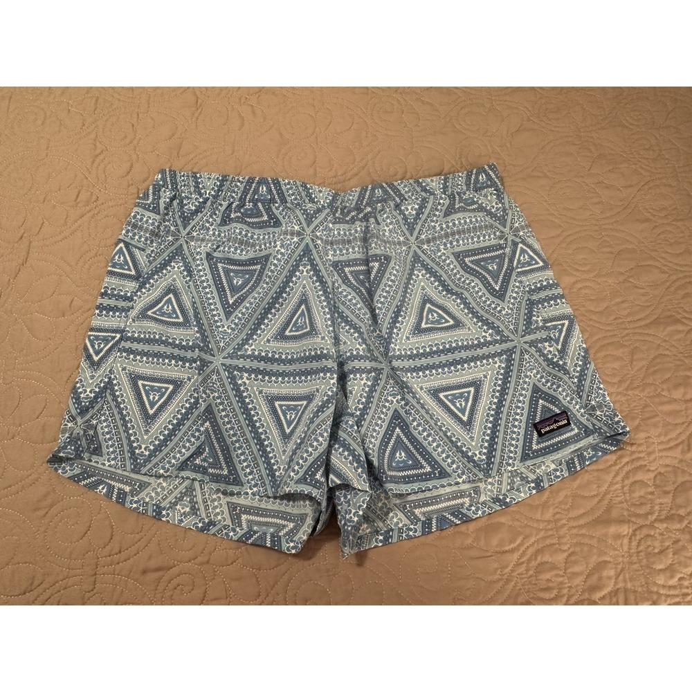 Patagonia Blue and White Patterned Women's Cargo Shorts